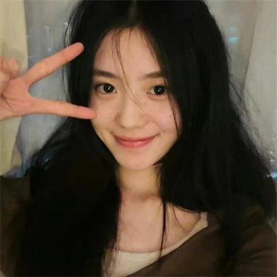 红绒花 海报